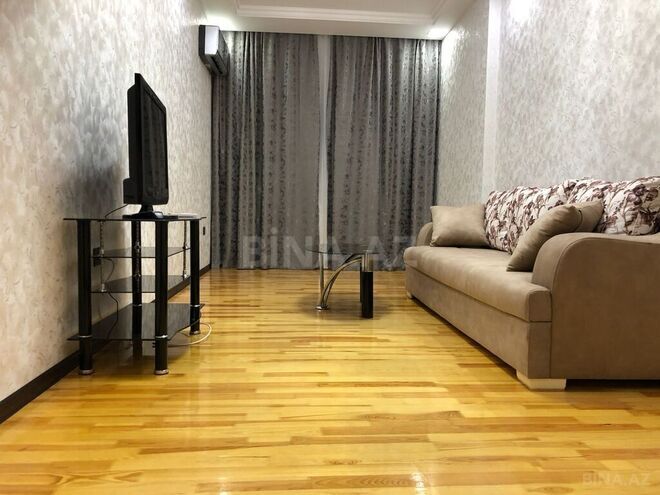 3 otaqlı yeni tikili - İnşaatçılar m. - 110 m² (1)