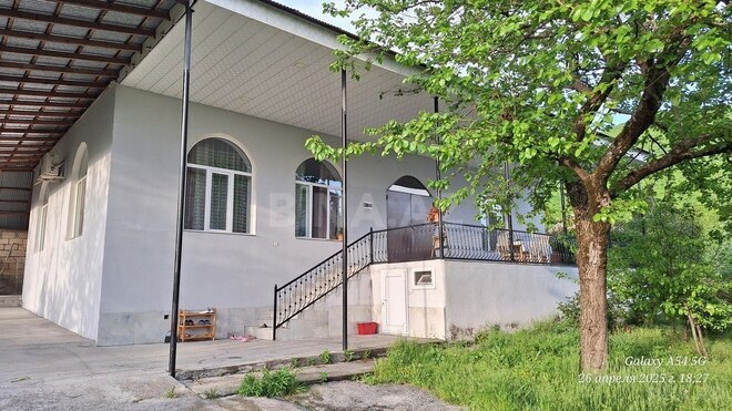 3 otaqlı həyət evi/bağ evi - Şəki - 120 m² (1)