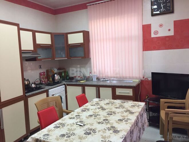 7 otaqlı həyət evi/bağ evi - Pirşağı q. - 250 m² (11)