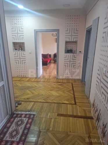 Продаётся 4-комн. вторичка 135 м², Насиминский  р., photo 1 from 27