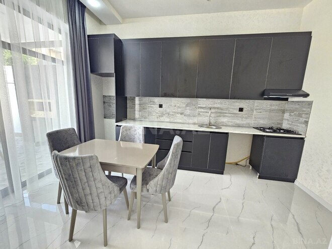 4 otaqlı həyət evi/bağ evi - Şüvəlan q. - 150 m² (23)