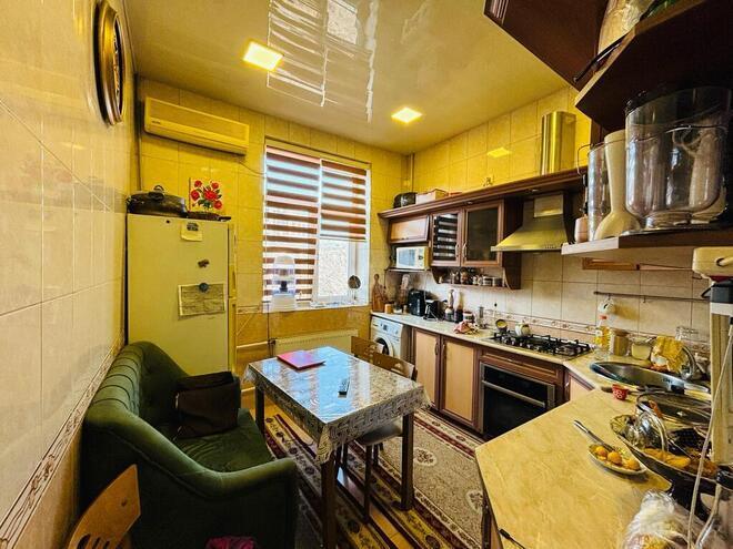 3-комн. вторичка - пос. Бакиханова - 52 м² (3)