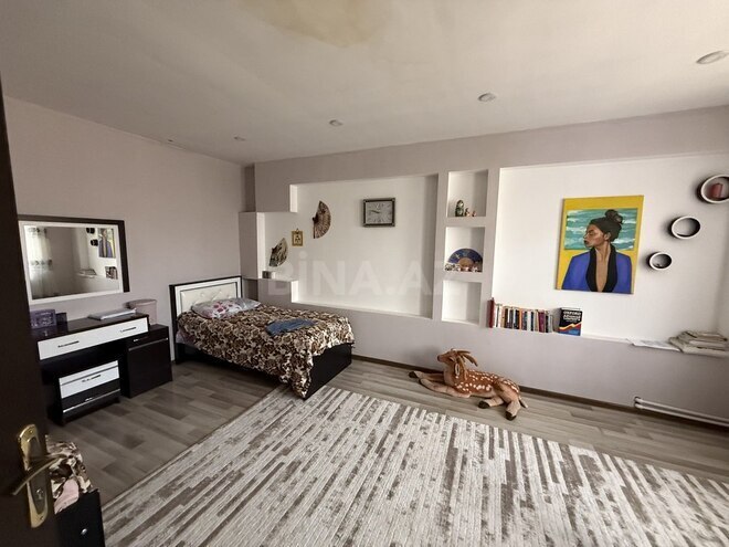 5 otaqlı həyət evi/bağ evi - Novxanı q. - 300 m² (16)