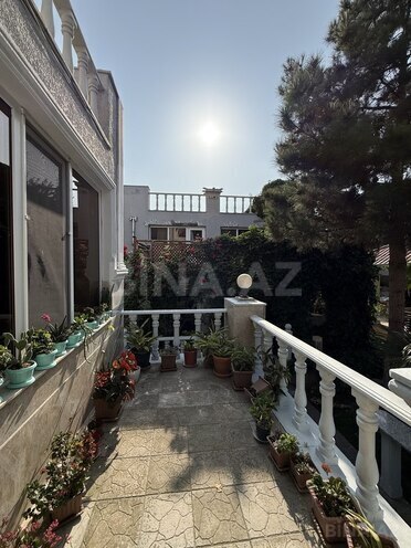 5 otaqlı həyət evi/bağ evi - Novxanı q. - 300 m² (25)