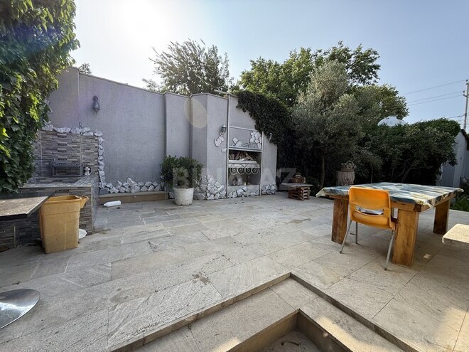 5 otaqlı həyət evi/bağ evi - Novxanı q. - 300 m² (22)