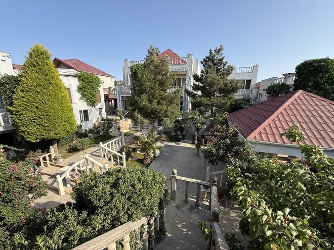 5 otaqlı həyət evi/bağ evi - Novxanı q. - 300 m² (23)