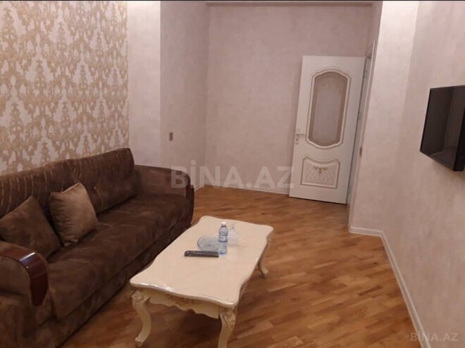 2-комн. вторичка - м. Элмляр Академиясы - 70 м² (3)