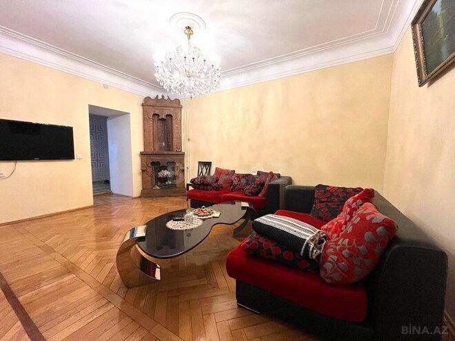 4-комн. вторичка - Насиминский  р. - 130 м² (3)