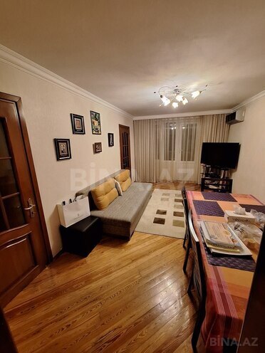 3-комн. вторичка - м. Иншаатчылар - 70 м² (1)