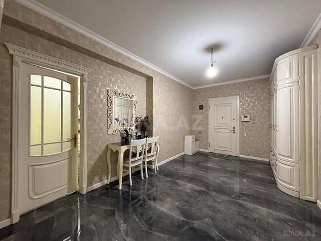 3-комн. новостройка - м. 28 мая - 150 м² (1)