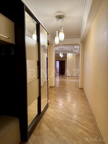 4-комн. новостройка - пос. Бинагади - 180 м² (2)