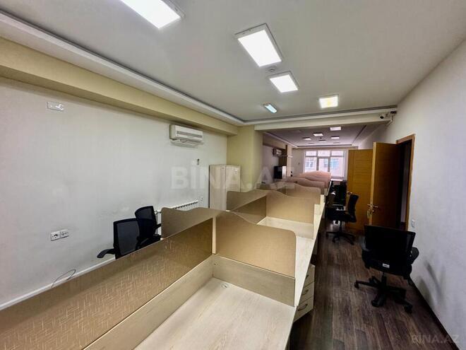 20-комн. офис - м. 28 мая - 871 м² (25)