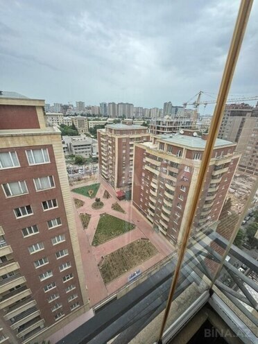 3-комн. новостройка - м. 28 мая - 120 м² (2)