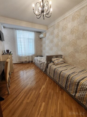3-комн. новостройка - м. 28 мая - 153 м² (10)