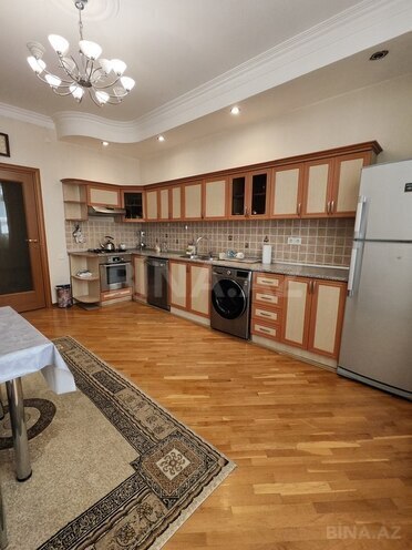 3-комн. новостройка - м. 28 мая - 153 м² (3)