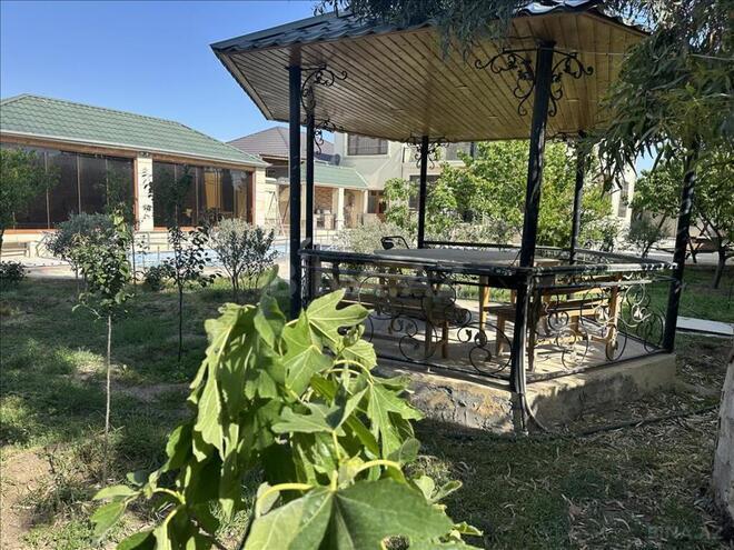 7 otaqlı həyət evi/bağ evi - Hövsan q. - 300 m² (7)