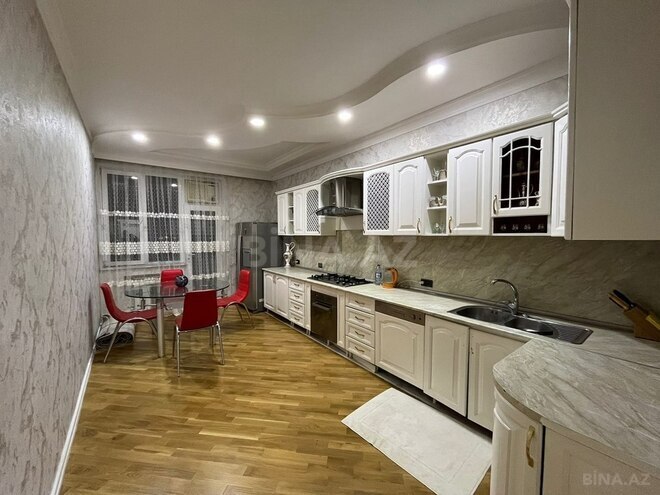 3 otaqlı yeni tikili - Nizami m. - 141 m² (10)