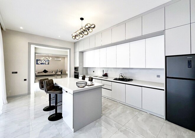 İcarəyə verilir 4 otaqlı həyət evi/bağ evi 250 m², photo 10 from 24