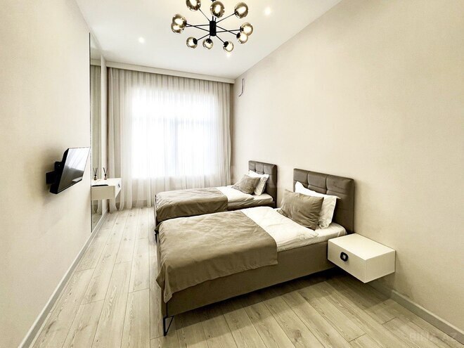 İcarəyə verilir 4 otaqlı həyət evi/bağ evi 250 m², photo 7 from 24
