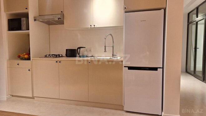 6 otaqlı həyət evi/bağ evi - Pirşağı q. - 220 m² (14)