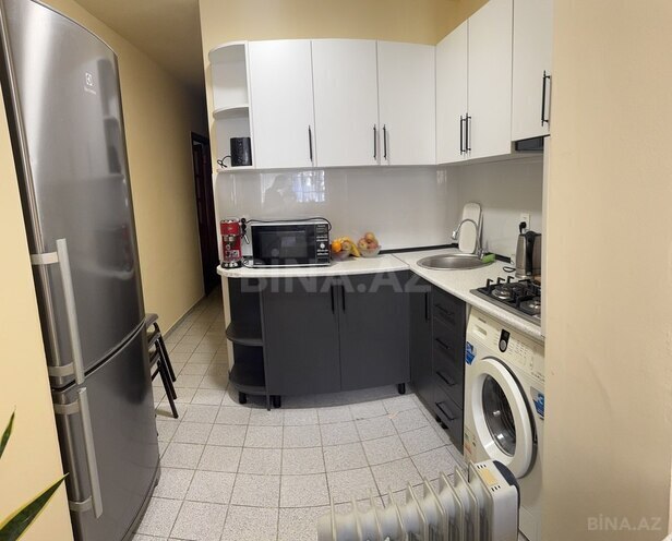 2-комн. вторичка - м. Элмляр Академиясы - 40 м² (20)