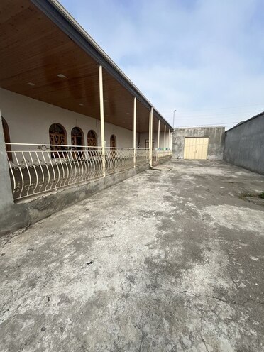 6 otaqlı həyət evi/bağ evi - Gəncə - 200 m² (10)