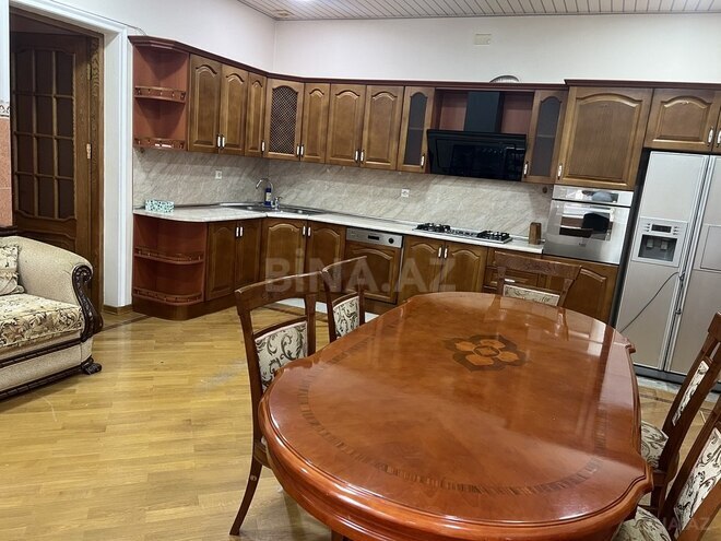 5 otaqlı həyət evi/bağ evi - Bakıxanov q. - 314 m² (23)