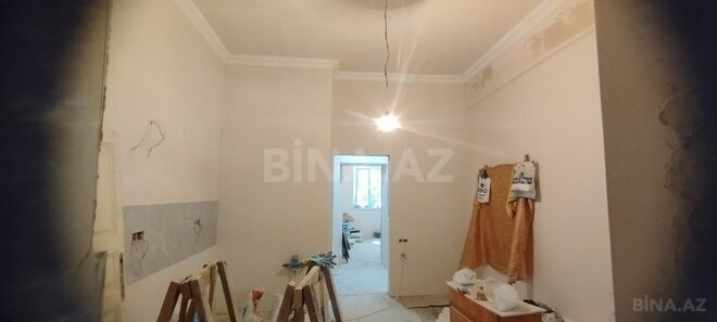 3 otaqlı köhnə tikili - Bakıxanov q. - 67 m² (12)