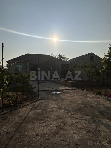 4 otaqlı həyət evi/bağ evi - Novxanı q. - 156 m² (1)