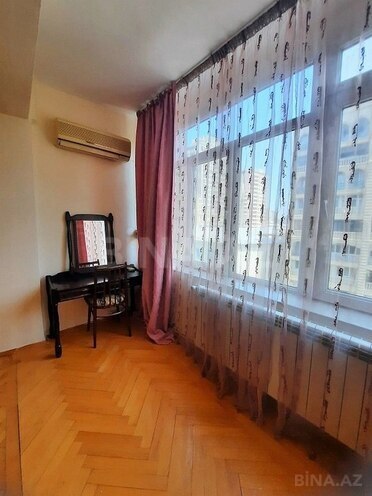 3-комн. вторичка - м. 28 мая - 100 м² (16)
