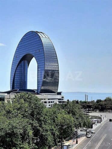 3-комн. вторичка - м. 28 мая - 100 м² (3)