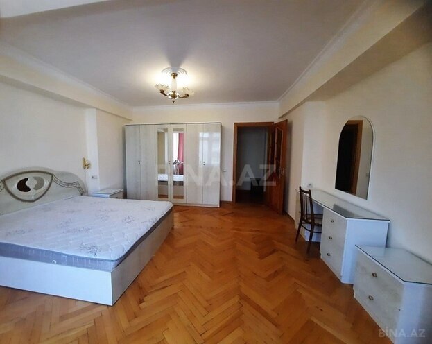 3-комн. вторичка - м. 28 мая - 100 м² (22)