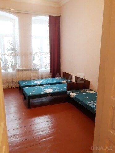 3 otaqlı köhnə tikili - Bayıl q. - 70 m² (3)