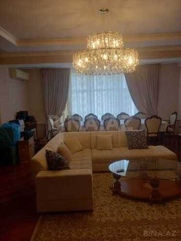 4-комн. новостройка - м. 28 мая - 220 м² (1)