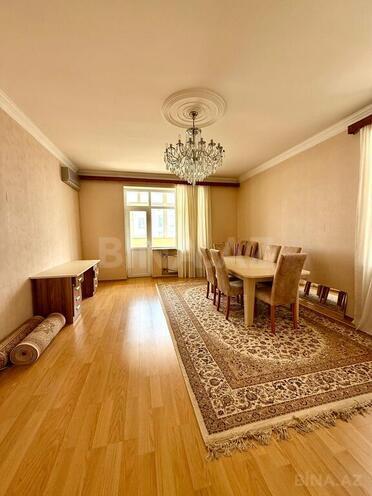 3 otaqlı yeni tikili - 20 Yanvar m. - 145 m² (3)