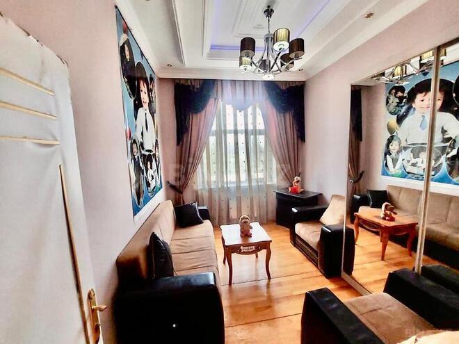 10 otaqlı həyət evi/bağ evi - Novxanı q. - 500 m² (19)