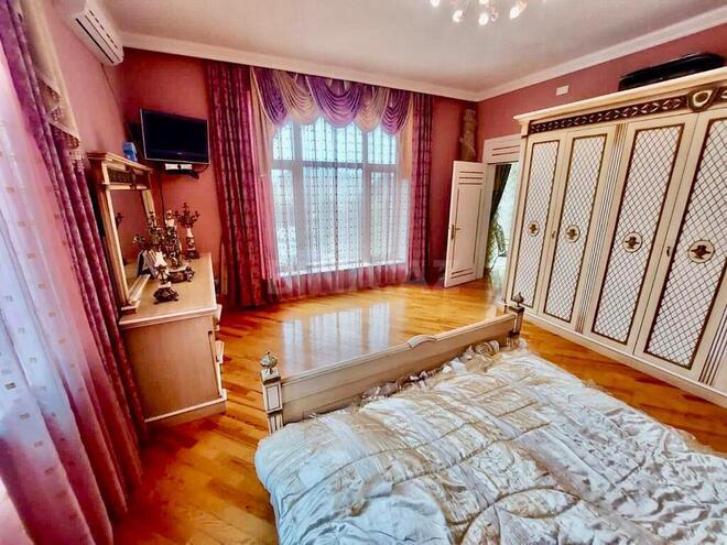10 otaqlı həyət evi/bağ evi - Novxanı q. - 500 m² (12)