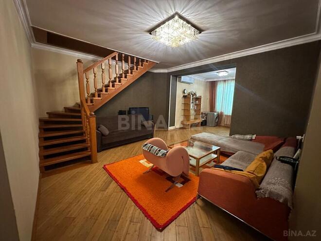 Satılır 5 otaqlı köhnə tikili 200 m², Sahil m., photo 4 from 17