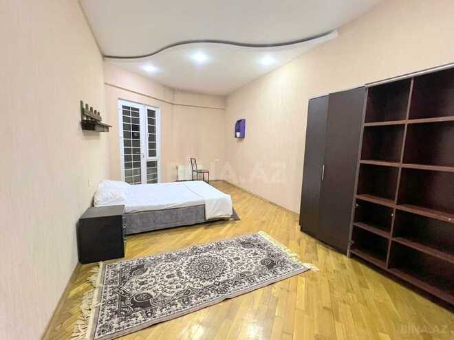 3-комн. новостройка - м. 28 мая - 150 м² (17)