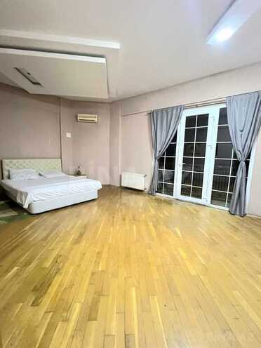 3-комн. новостройка - м. 28 мая - 150 м² (15)