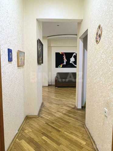 3-комн. новостройка - м. 28 мая - 150 м² (23)
