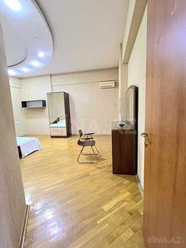 3-комн. новостройка - м. 28 мая - 150 м² (18)