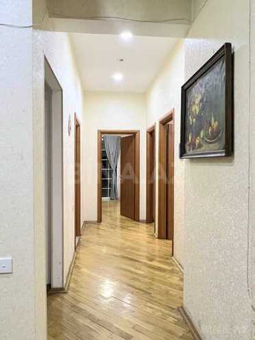 3-комн. новостройка - м. 28 мая - 150 м² (21)