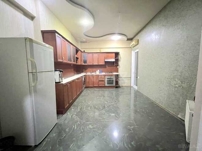 3-комн. новостройка - м. 28 мая - 150 м² (2)