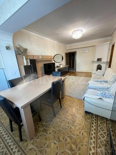 3 otaqlı köhnə tikili - İnşaatçılar m. - 86 m² (2)