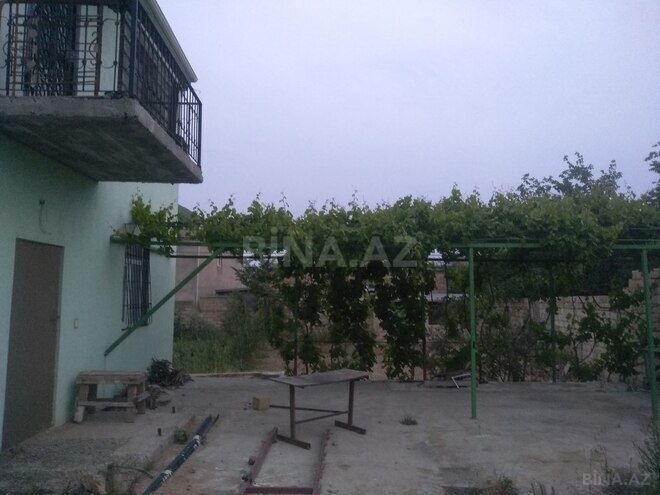 4 otaqlı həyət evi/bağ evi - Saray q. - 160 m² (1)