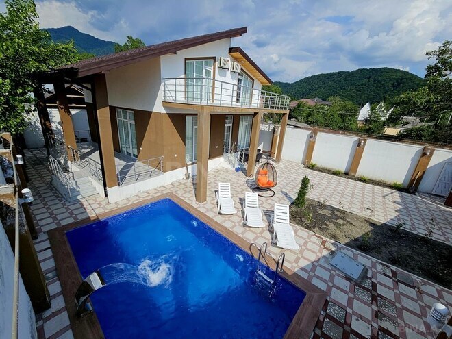 4 otaqlı həyət evi/bağ evi - Qəbələ - 120 m² (1)