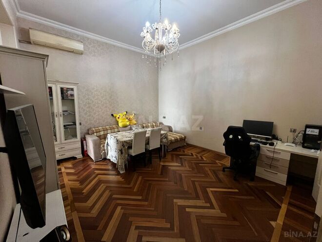 2 otaqlı köhnə tikili - 28 May m. - 65 m² (2)