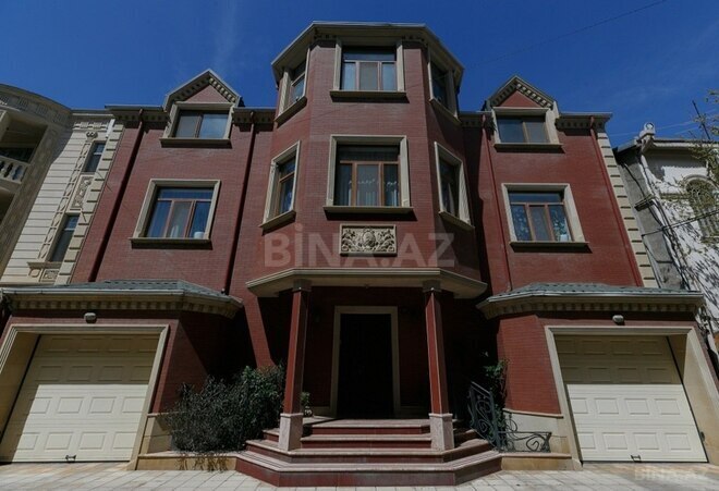 8 otaqlı həyət evi/bağ evi - Gənclik m. - 630 m² (30)