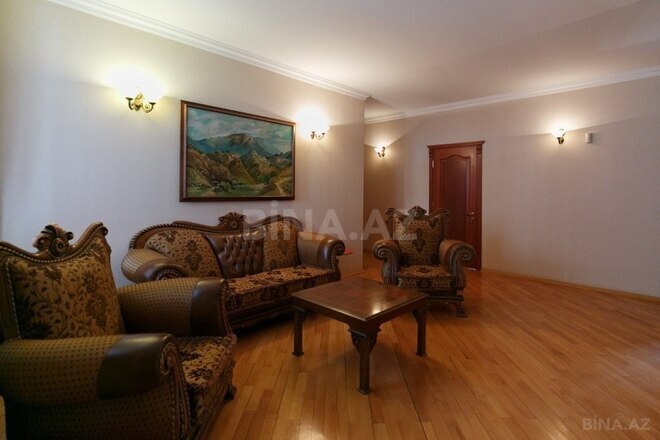 8 otaqlı həyət evi/bağ evi - Gənclik m. - 630 m² (10)